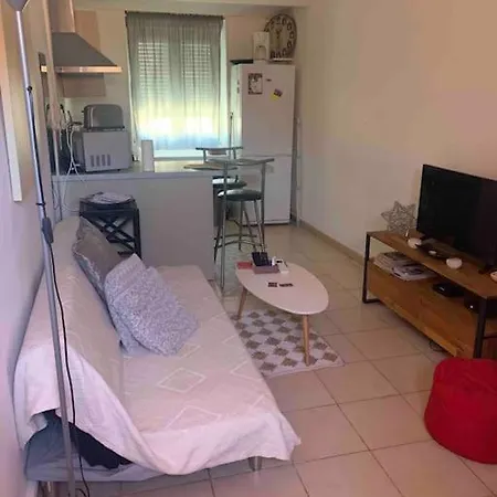Fabienne Cote Jardins De La Fontaine Apartment Nimes Exterior photo