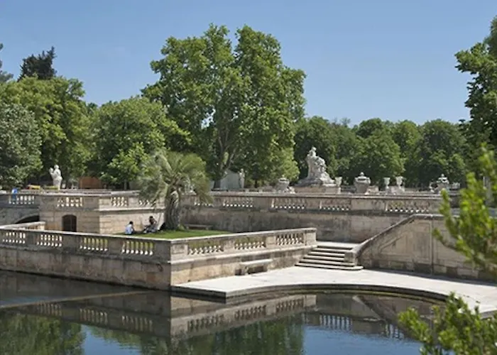 Fabienne Cote Jardins De La Fontaine