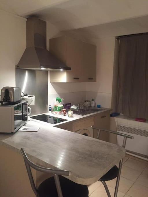 Fabienne Cote Jardins De La Fontaine Apartment Nimes